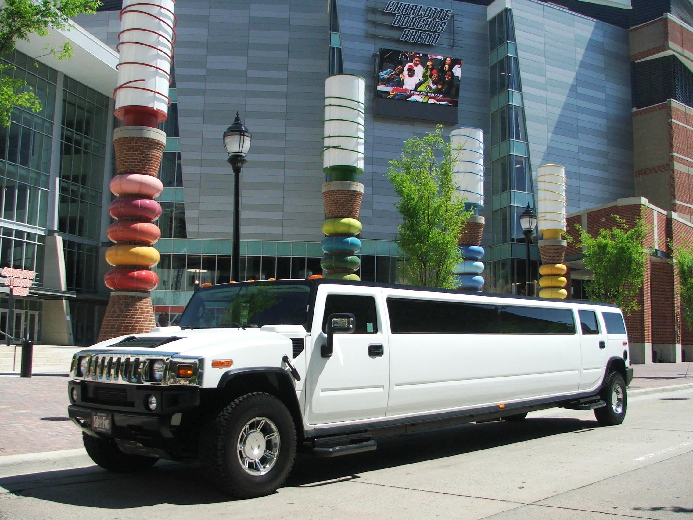 Hummer 06 exterior.jpg